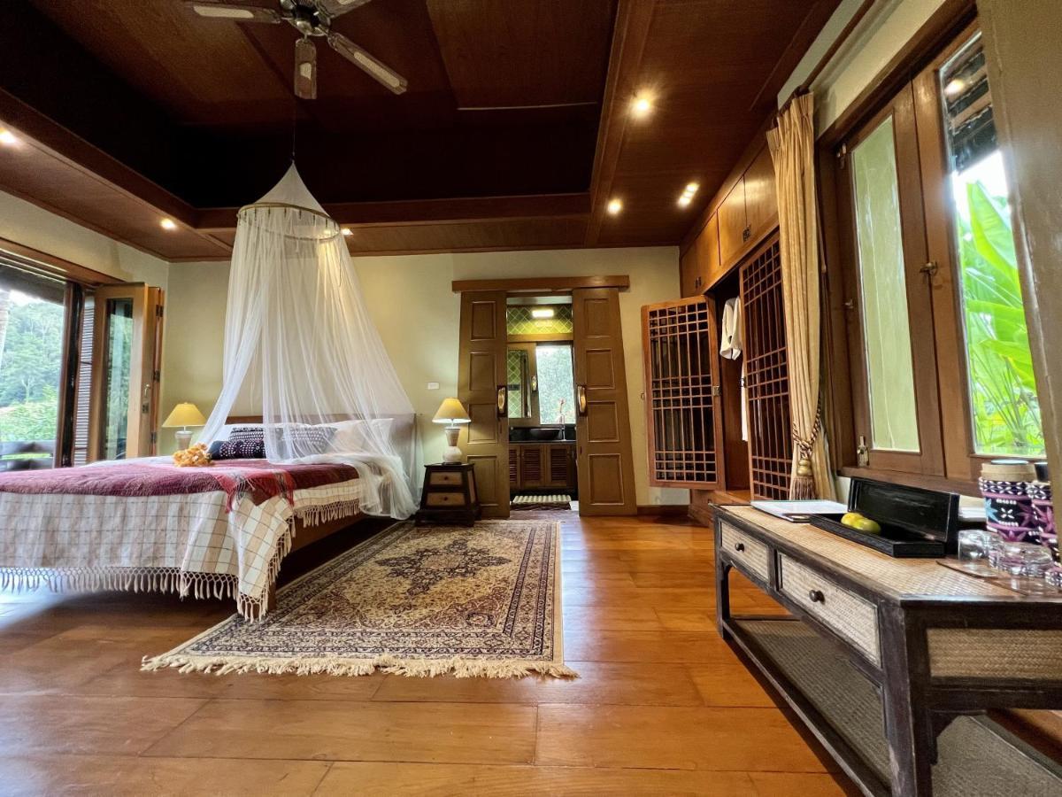 Kanlaya'S Eyrie, Luxury Homestay Pang Mapha Esterno foto