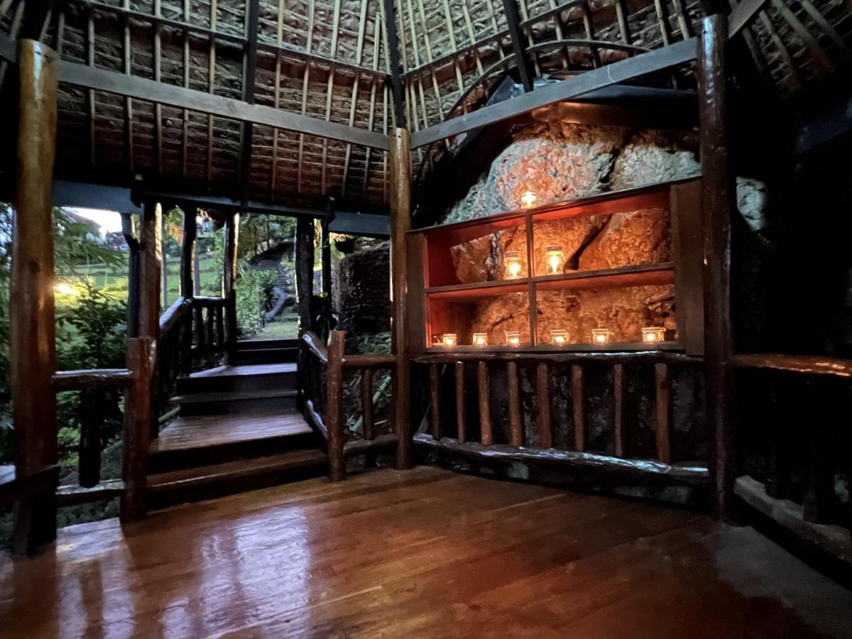 Kanlaya'S Eyrie, Luxury Homestay Pang Mapha Esterno foto