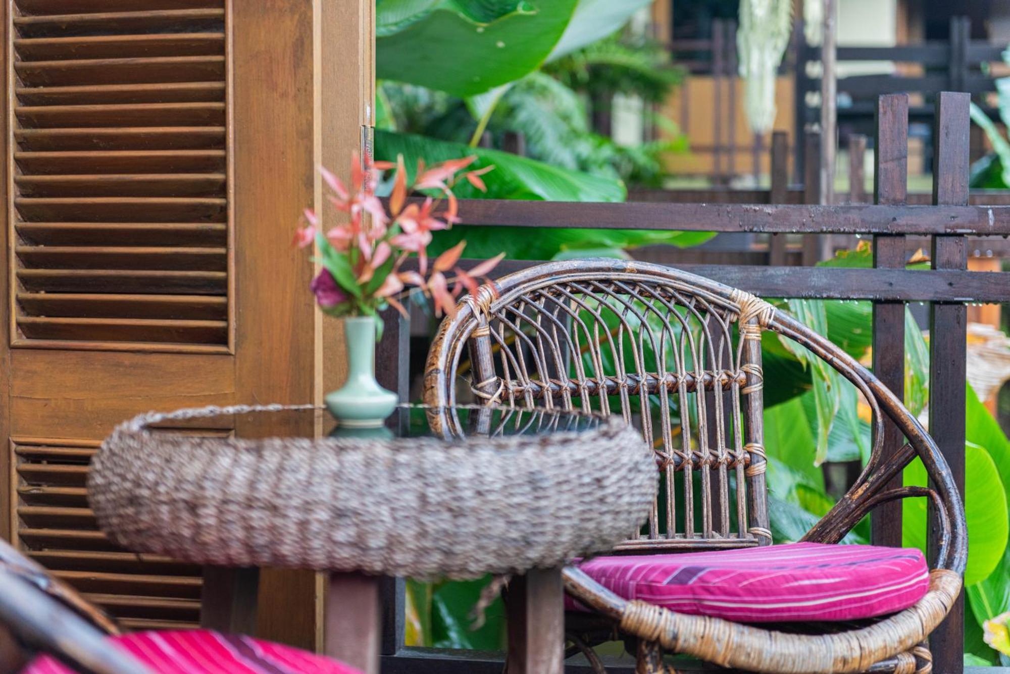 Kanlaya'S Eyrie, Luxury Homestay Pang Mapha Esterno foto