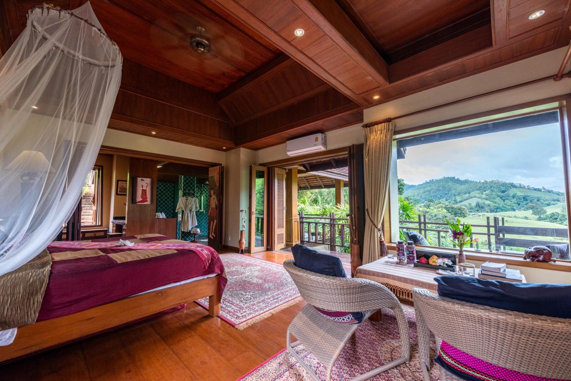 Kanlaya'S Eyrie, Luxury Homestay Pang Mapha Esterno foto