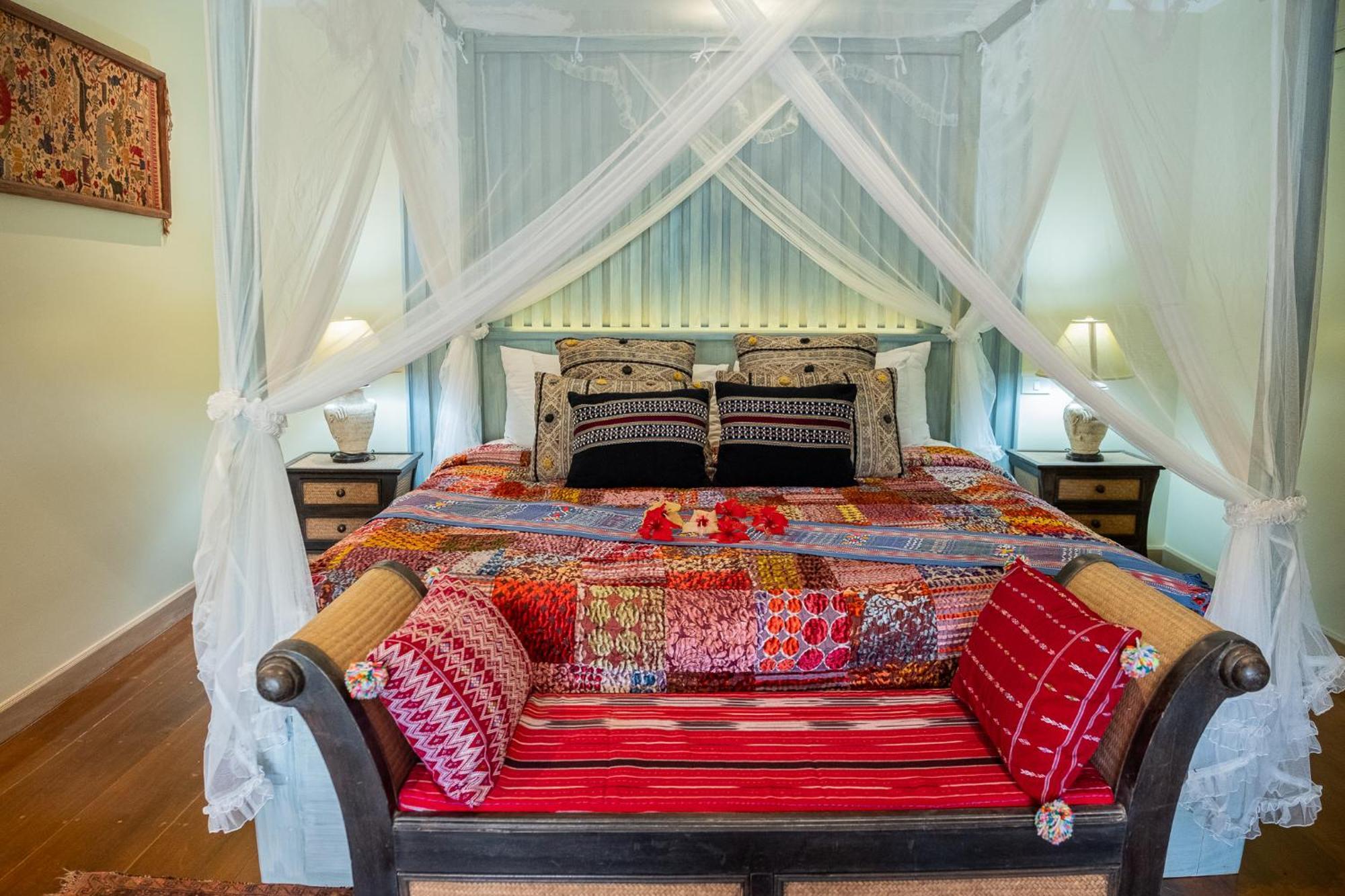 Kanlaya'S Eyrie, Luxury Homestay Pang Mapha Esterno foto