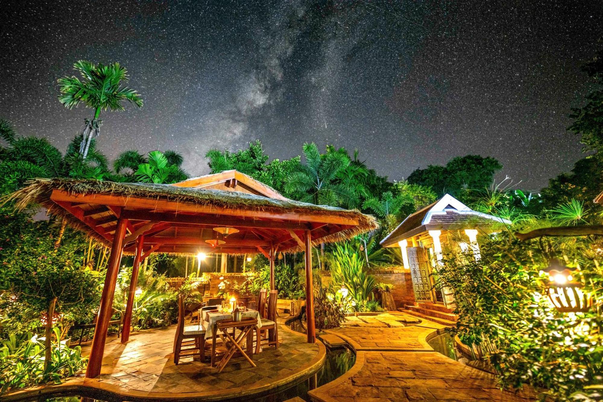 Kanlaya'S Eyrie, Luxury Homestay Pang Mapha Esterno foto
