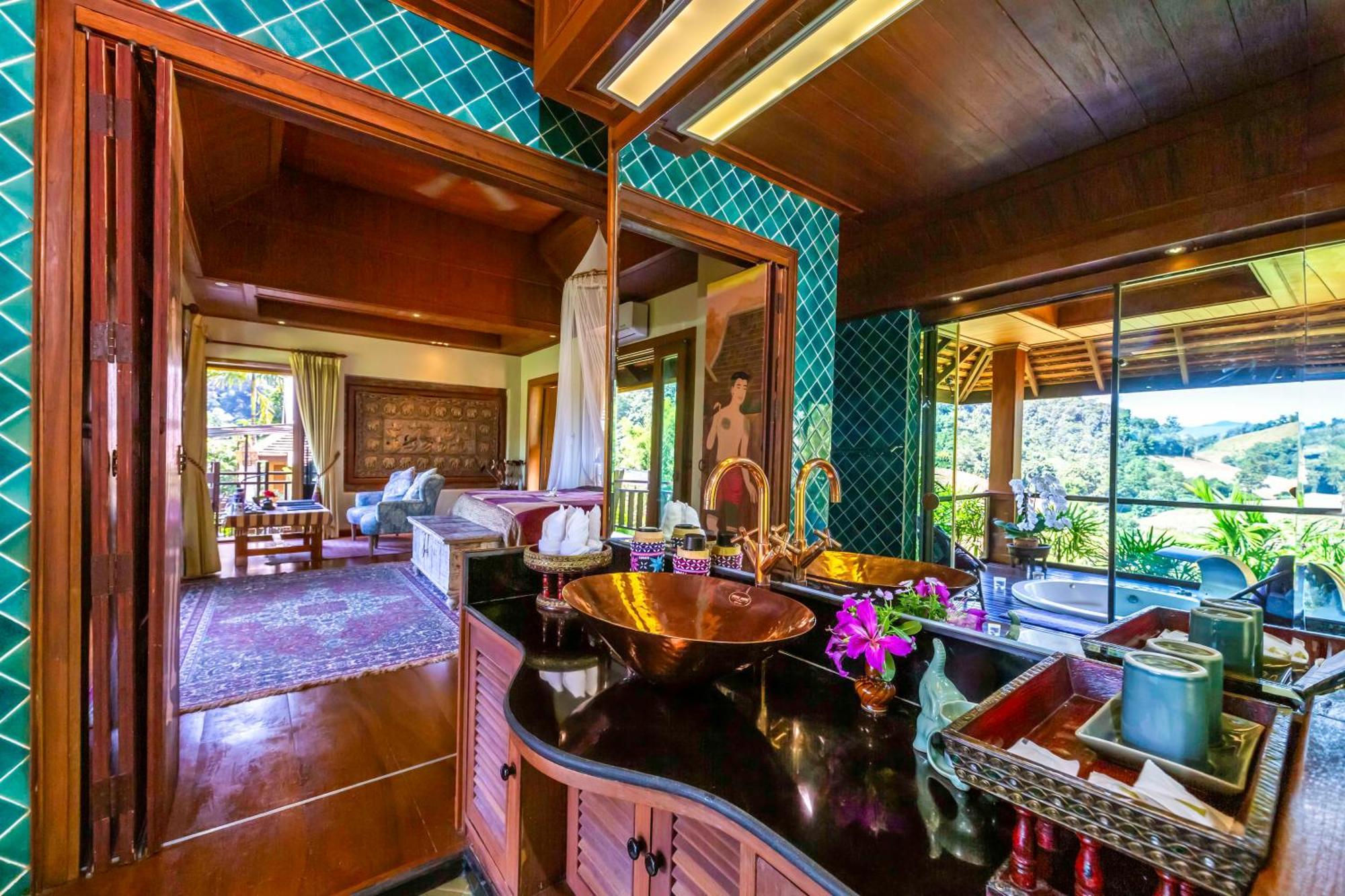 Kanlaya'S Eyrie, Luxury Homestay Pang Mapha Esterno foto